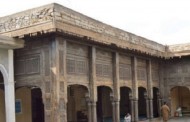 دیر میں 122 سالہ پرانا مسجد
