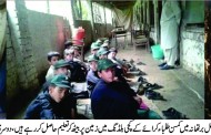 صوبائی وزیر محمود خان کے حلقے میں گورنمنٹ پرائمری اسکول اغل کے طلباء مزید کرائے کے کچی بلڈنگ میں زمین پر تعلیم حاصل کرنے سے انکاری