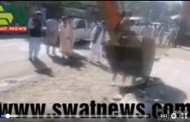 چارباغ بازار کی کٹائی کیلئے بھاری مشینری پہنچ گئی، علاقہ میں خوف وہراس