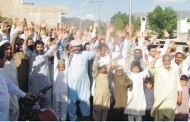 پانڑ میں راستہ بند، اہلیان علاقہ کا احتجاجی مظاہرہ ، سو گھرانے راستے سے محروم