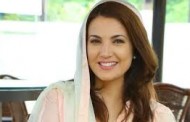 ریحام خان نے بازی مار لی ، چال کامیاب، کتاب مارکیٹ میں آئی نہیں اور کیسے تحریک انصاف نے خود ہی اپنا ستیاناس کر لیا
