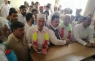 اے این پی کے اہم رہنما وقار خان نے کاغذات نامزدگی وصول کرلئے