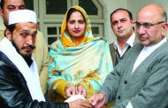 نیشنل بنک نے نابینا افراد کو دفتر کیلئے دو لاکھ سے زائد رقم دیدی