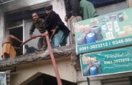 مٹہ میں ہوٹل کے دوسرے منزل پر اگ بھڑک اٹھی ، قریبی گھر اور دکانوں کو بھی نقصان
