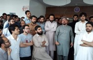 سوات میں ڈاکٹروں کا احتجاج ، سیدو روڈ بند، مریضوں کو مشکلات