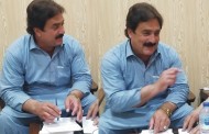 پشاور:زراعت و لائیو سٹاک کے مختلف منصوبوں کے متعلق صوبائی وزراء عاطف خان اور محب اللہ خان کی زیر صدارت اجلاس
