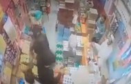 دکانداروں سے مفت سنیٹائزر اور دستانے لینے اور انہیں تنگ کرنے پر ڈرگ انسپکٹر کو ضلع بدر