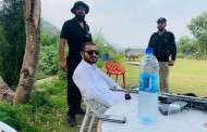 پی ٹی ائی کا پروٹوکول ہو تو ایسا ؟فضل حکیم کا بیٹا سرکاری پروٹول کے مزے لینے لگا