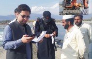 اسسٹ کمشنر سوات عامر علی شاہ کا ایکشن، غیر قانونی ریت باجری نکالنے والوں پر چھاپہ