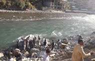 سوات، دریا سوات پر لگی چیئر لفٹ کی رسی ٹوٹ گئی، ایک شخص پانی کی نذر