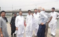 ڈیڈک چیئرمین فضل حکیم کانئے بننے والے واک ٹریک کا معائنہ