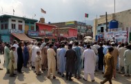 بجلی تاروں سے دو مزدور مرگئے ،بجلی زما مرضی زما کا نعرہ لگانے والے ایم این اے کے اپنےگاوں میں احتجاج