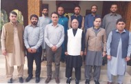 خیبر پختون خوا فوڈ سیفٹی اینڈ حلال فوڈ اتھارٹی کی ڈسٹرکٹ مالاکنڈ ٹیم کی کمشنر مالاکنڈ ظہیر الاسلام سے ملاقات