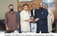 کورونا وائرس لاک ڈاؤن سے متاثرہ تاجر برادری کو قومی مالیاتی ریلیف پیکیج دینے اشد ضرورت ہے،شیربازبلور