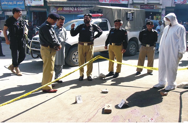 نامعلوم گولیوں کا نشانہ بننے والے شہید پولیس اہلکار کی تصویریں