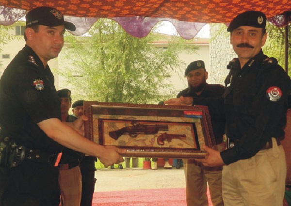Police Used Good Ethics in Duty said DIG Akhtar Hayat