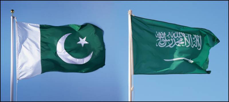 سعودی عرب کے سفیر کی آرمی چیف سے ملاقات، دفاع تربیت کے شعبوں پر تبادلہ خیال