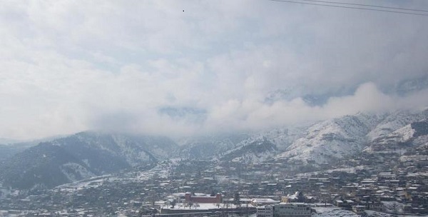 سوات میں سردی کی راج، مالم جبہ کالام میں برفباری