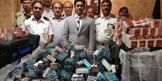 کسٹم حکام کی کارروائی، کروڑوں روپے کی غیر ملکی کرنسی اور منشیات کی سمگلنگ ناکام