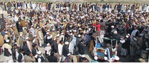 وبائی حکومت اور فارسٹ ایکٹ کے ظالمانہ اقدام کے خلاف آل سوات مقامی کاشتکارا ن کمیٹی کے زیر اہتمام احتجاجی مظاہرہ