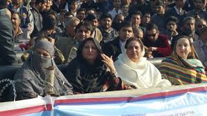 پی ٹی آئی کے ایم پی اے سینیٹ الیکشن میں ہارس ٹریڈنگ کا حصہ بن رہی ہے ، بھائی کا سنگین الزام 