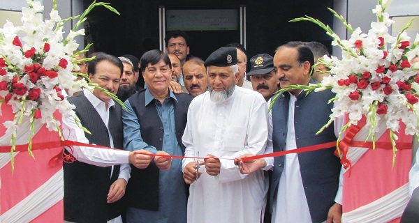 غریب مریضوں کی فریاد قبول، سنٹرل ہسپتال میں بحریہ دسترخواں سے مفت کھانا کھاؤ