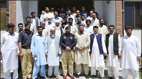 کبل تھانہ میں کھلی کچہری، عوام سے مختلف امور پر محکمہ پولیس کی گفتگو