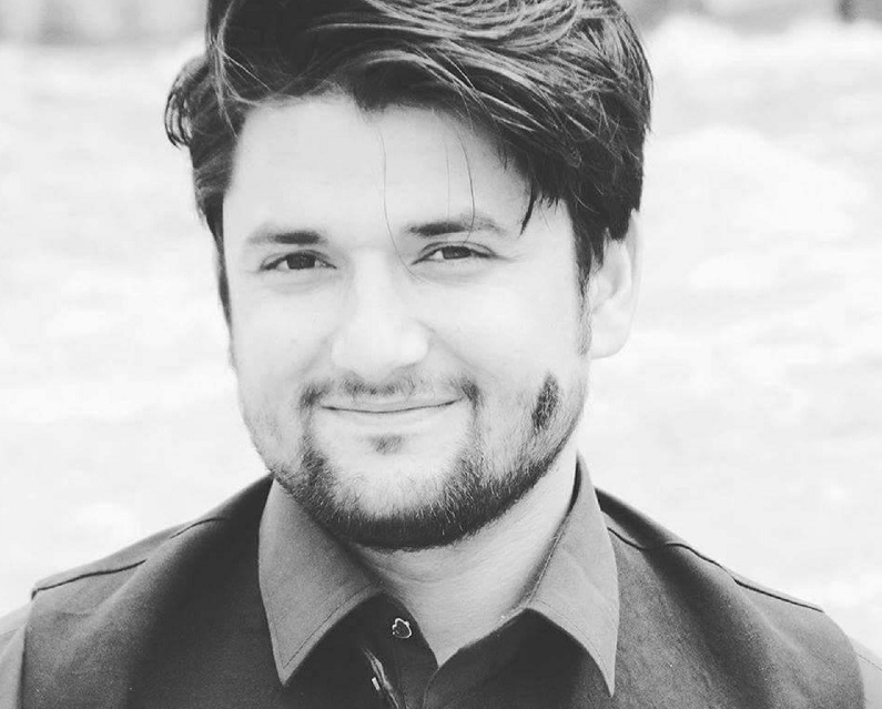 کیا آج کل سیاست عوامی اختلافات کا باعث بن رہا ہے ؟