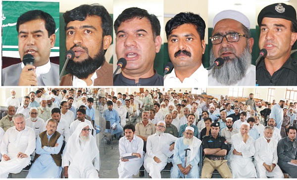 گرلز کالج بند، ضلعی حکومت نے طالبات کو چھٹی دیکر کالج میں کھلی کچہری منعقد کی