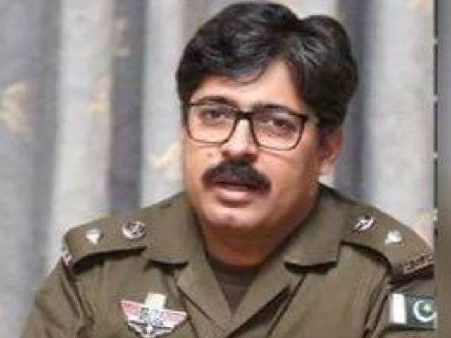 بشریٰ بی بی کے سابق شوہر خاورمانیکا کو ناکے پر روکنے والا ڈی پی او معطل