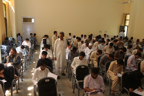سوات میں کیڈٹ کالج کوہاٹ کیلئے اٹھویں کلاس کا ٹیسٹ ،ٹیسٹ میں ایسا اخر کیا تھا کہ  والدین نے الزامات عائد کردئیے