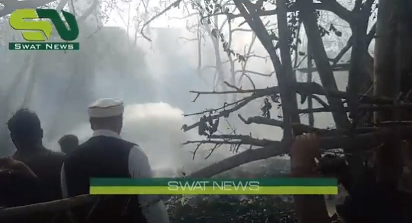 خواجہ اباد ، فیکٹری میں اگ بھڑک اٹھی ، ریسکیو اور ایمبولینسز روانہ