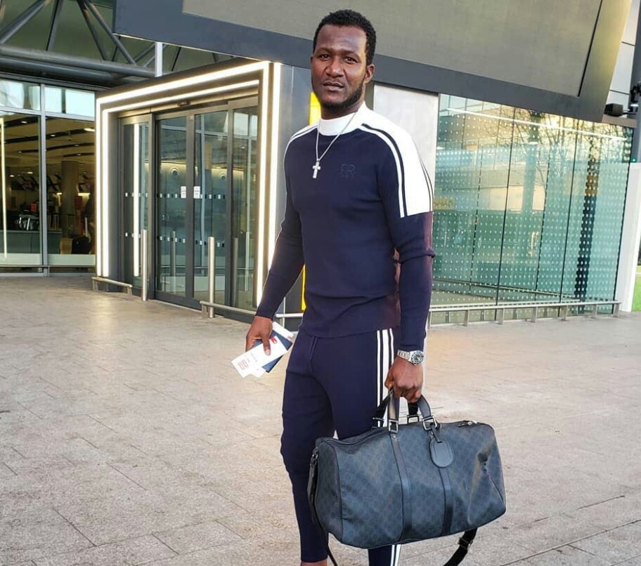 پشاور زلمی کے کپتان ڈیرن سیمی پشاور پہنچ گئے