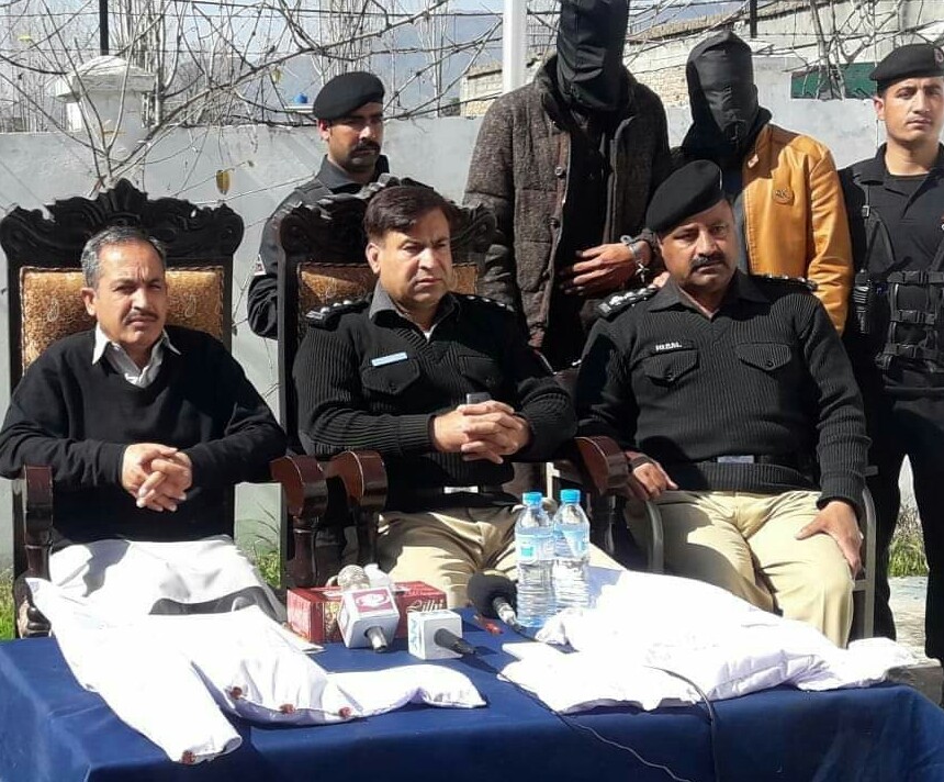 کبل پولیس کی بڑی کارروائی ، چوری کرنے والے گروہ کے دو افراد گرفتار