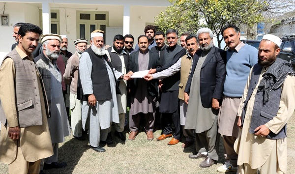 سوات میں 5سو اساتذہ اور دیگر افراد کی سرکاری  بھرتیاں، فضل حکیم نے دل جیت لئے