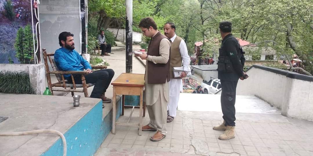 آج کی بڑی خبر ،مرغزار وائٹ پیلس پر چھاپہ ، ہوٹل کو تالے لگ گئے