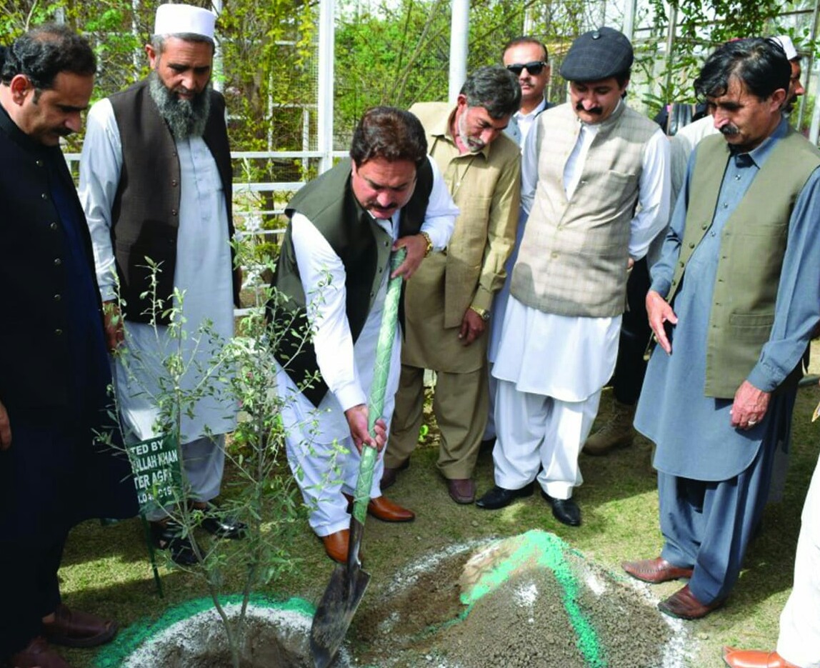 ضم شدہ قبائلی اضلاع کی دوبارہ بحالی و آباد کاری اولین ترجیحات ہیں۔وزیر زراعت محب اللہ