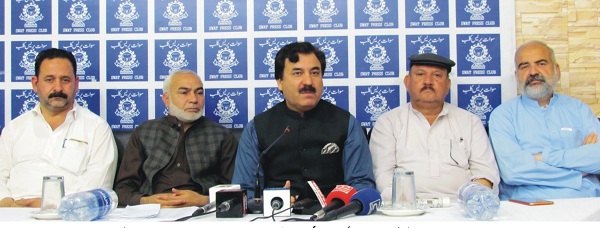 بی آر ٹی منصوبے کیخلاف افواہیں مسترد ، صوبائی وزیر شوکت یوسفزئ نے افواہیں پھیلانے والوں کو کھلا چیلنج دیدیا