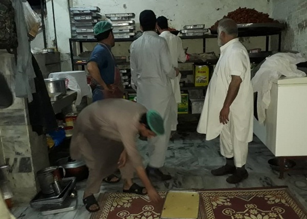 فوڈ اتھارٹی کی کاروائیاں جاری عید آمد پر بیکریوں کی چیکنگ بھی شروع کر دی