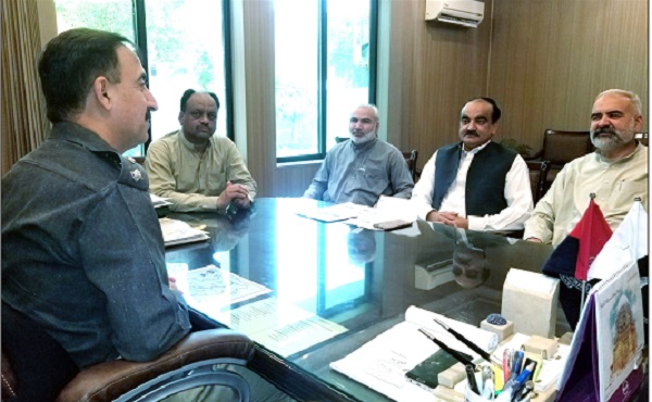 لاکھوں سیاحوں کی آمد نے دنیابھرکوسوات میں مثالی امن کے حوالے سے بہتر پیغام دیاہے، سید اشفاق