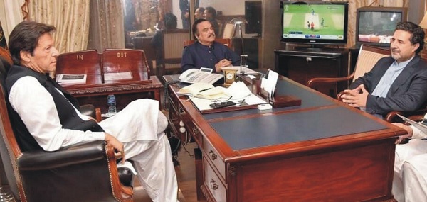 ڈاکٹر حیدر کا ضلع سوات کو دو حصوں میں تقسیم کا منصوبہ، وزیر اعظم سے ملاقات کرلی