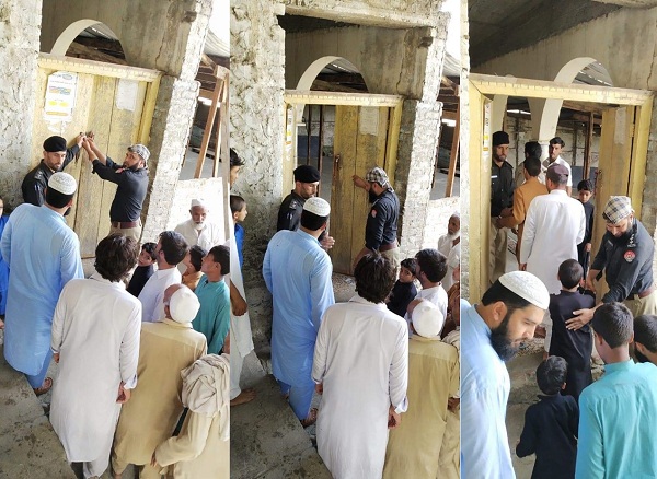 کوزہ درشخیلہ میں دس دنوں سے بند مسجد اللہ اللہ کرکے کھول دیا گیا