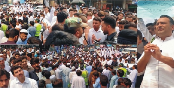 مٹہ کی طلباء کالج میں تمام ڈیپارٹمنٹ میں سیٹوں کو نہ بڑھانے کی خلاف سڑکوں پر