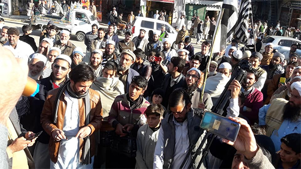 سوات ، مٹہ میں متحدہ اپوزیشن کا احتجاجی مظاہرہ