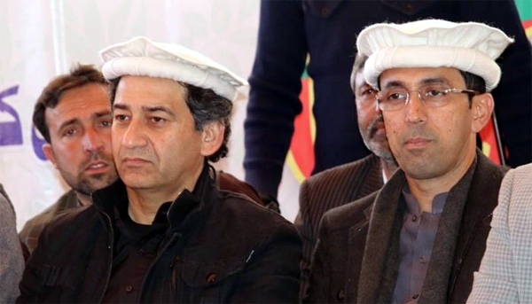 کے پی کابینہ سے شہرام ترکئی اور عاطف خان سمیت تین وزراء فارغ