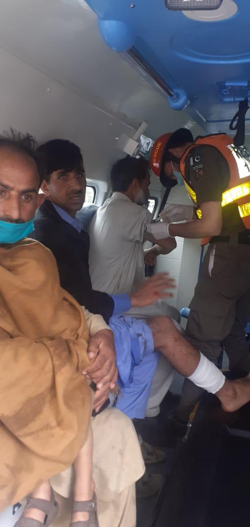 مٹہ میں ٹریفک حادثہ، 5افراد زخمی