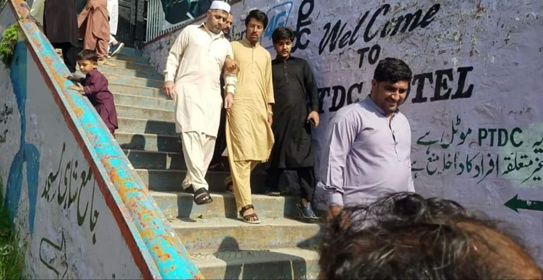 ائسولیشن سنٹر پی ٹی ڈی سی ہوٹل میاندم سیاحوں سے بھر گیا.ہوٹل انتظامیہ کورونا وائرس کی پھیلاو کا سبب بننے لگا