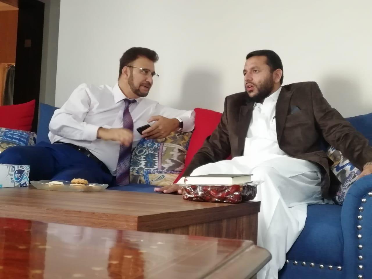 پاکستان بوائے سکاؤٹس کے کمشنر سردار وقار شہزاد ایڈوکیٹ اور  افضل خان کے درمیان ملاقات