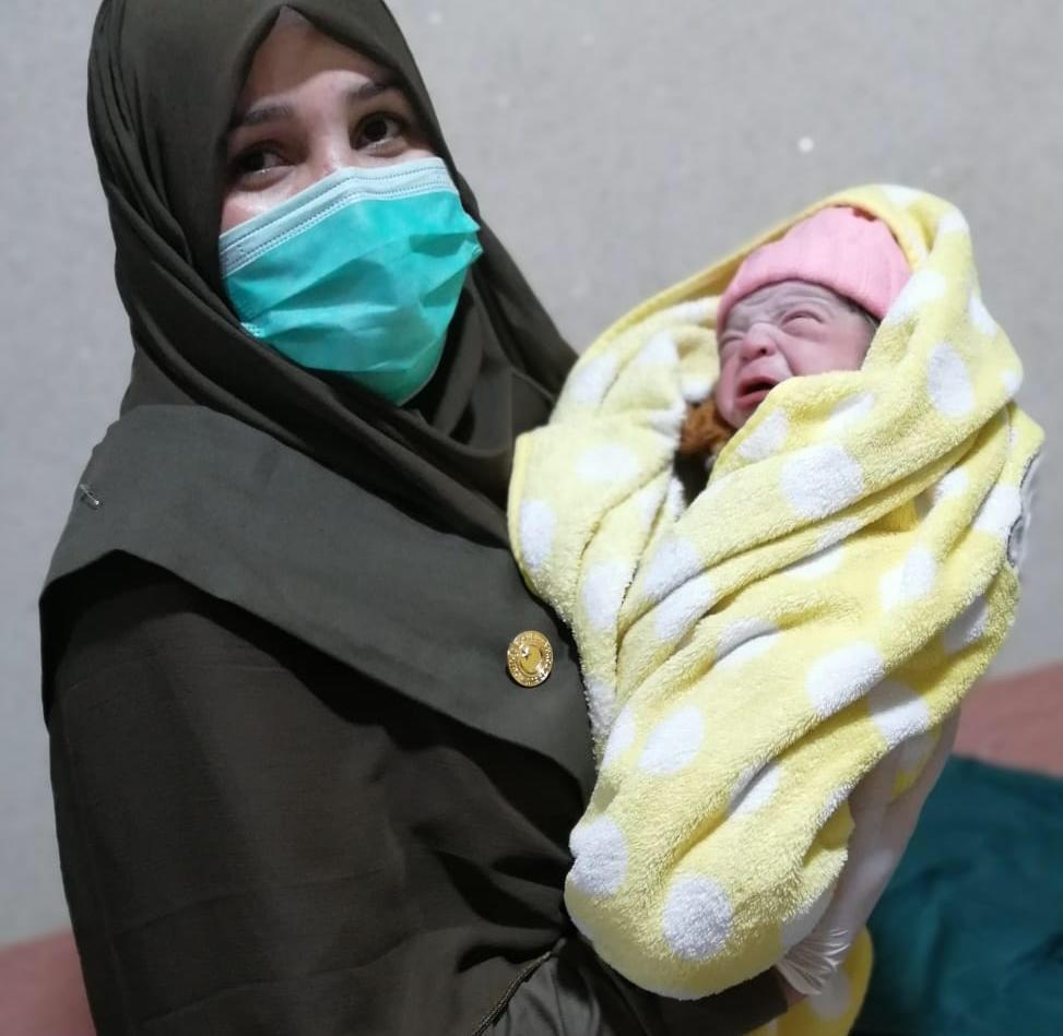 سوات، ریسکیو ایمبولینس میں نومولود بچے کی پیدائش