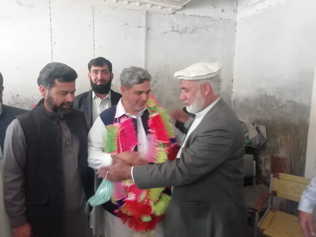 اورنگزیب خلیل نے ڈپٹی ایجوکیشن افسر سوات کا چارج سنبھال لیا